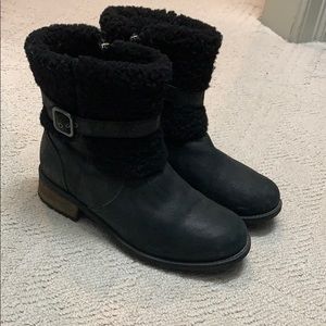UGG Short Boots Black